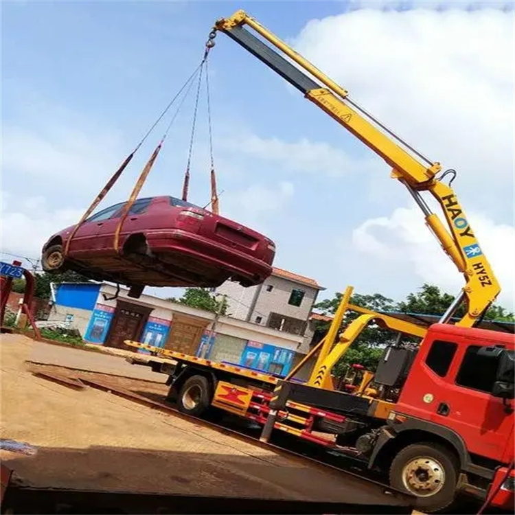 清镇吊车救援小汽车怎么吊