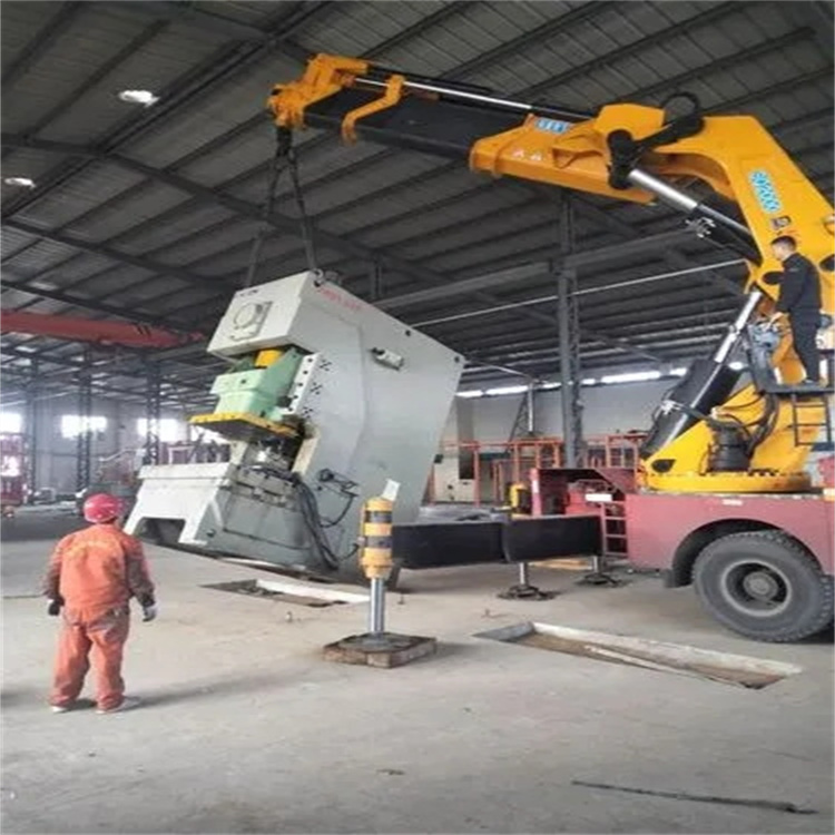 清镇80吨折臂吊车出租附近电话