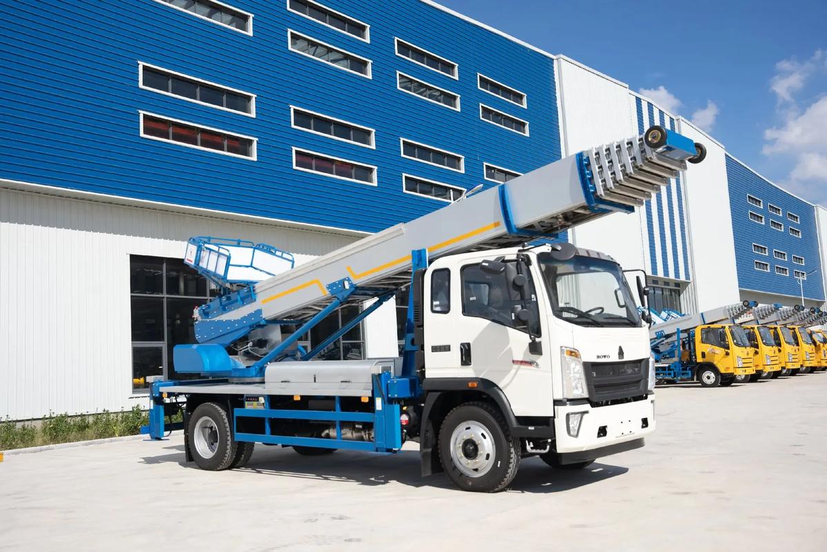 清镇出租云梯车高空作业车 建筑垃圾搬运