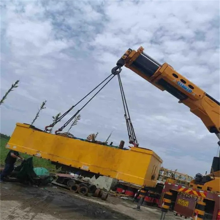 清镇随车吊吊集装箱怎么吊